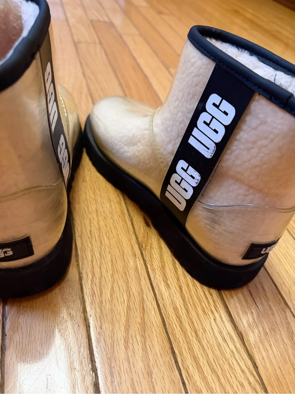 UGG Classic Clear Mini Waterproof Ankle Boots Beige Black Women's Size 7